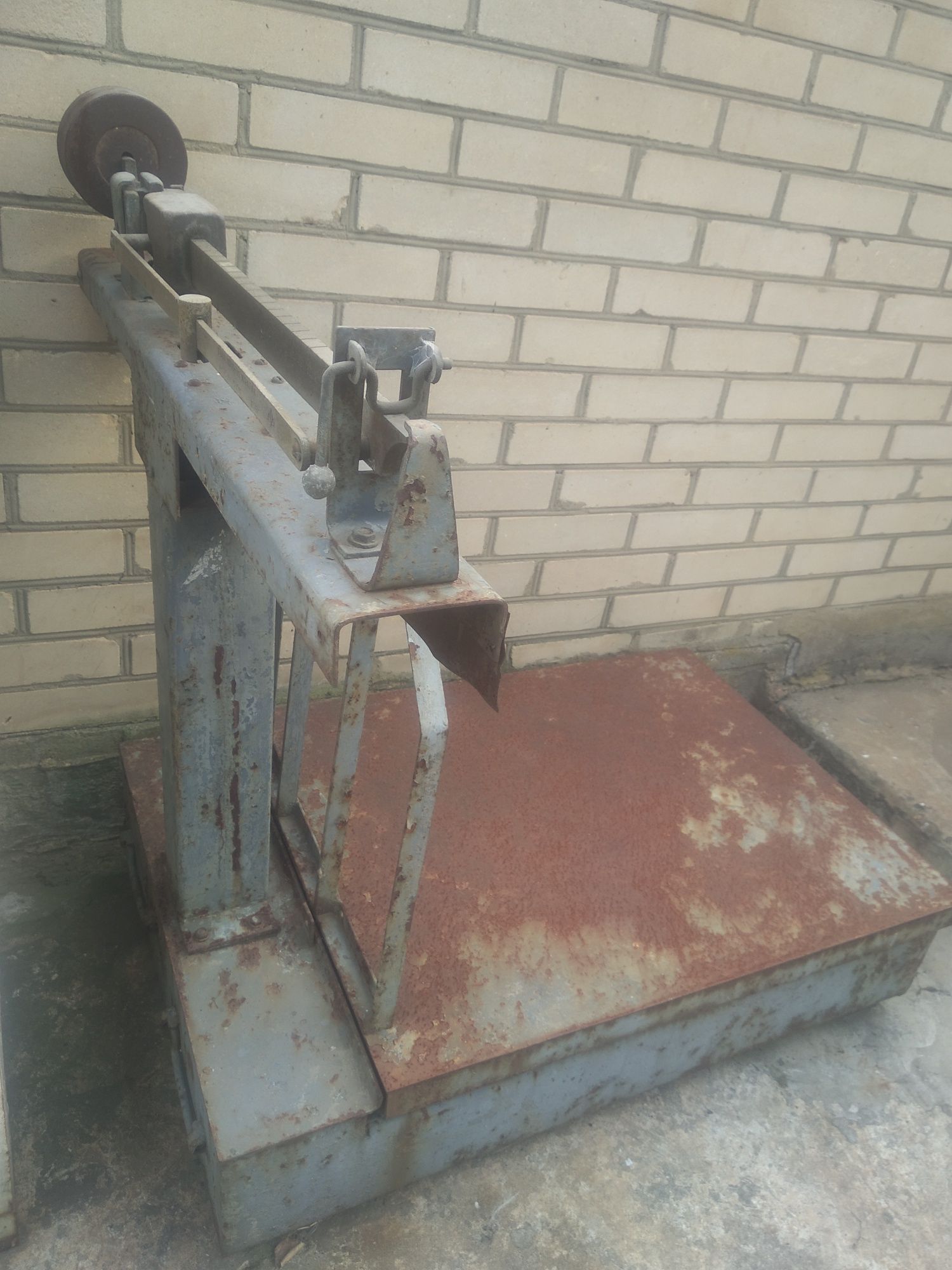 Продам весы напольные на 500 кг.