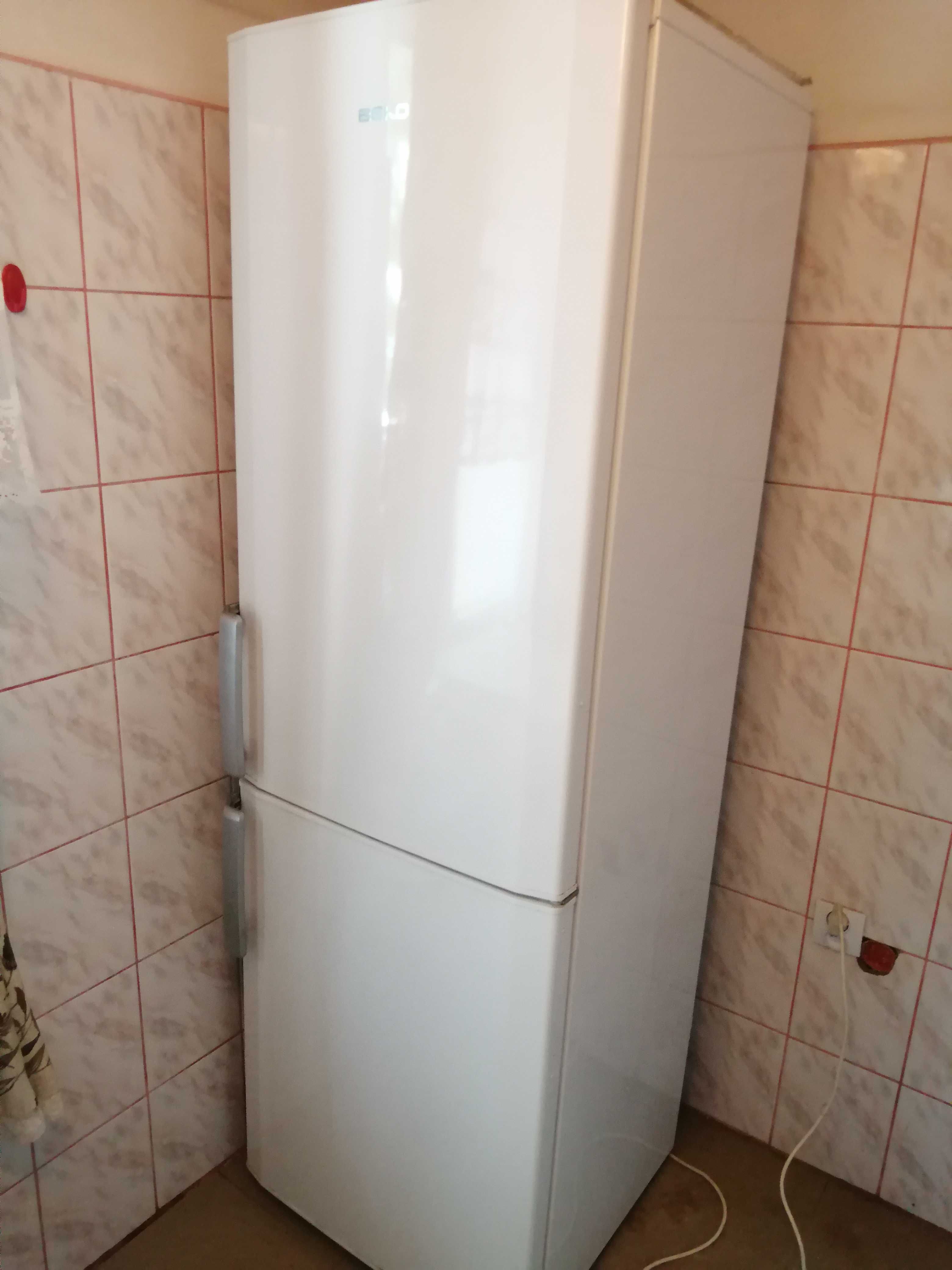Sprzedam lodówkę Beko