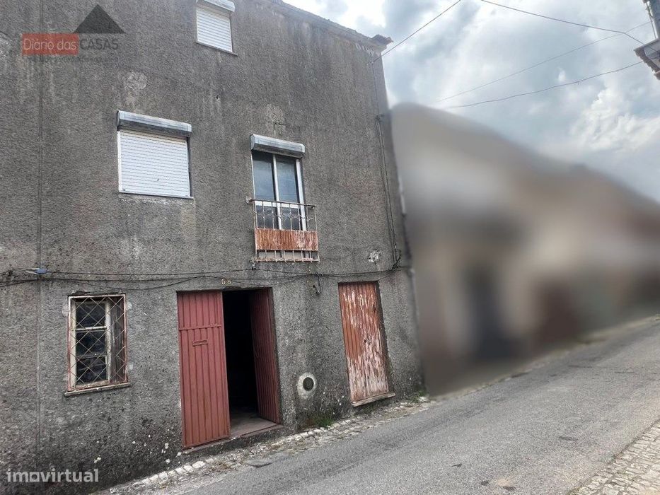 Moradia geminada em lote de 114m2 - Coimbra, Almalaguês