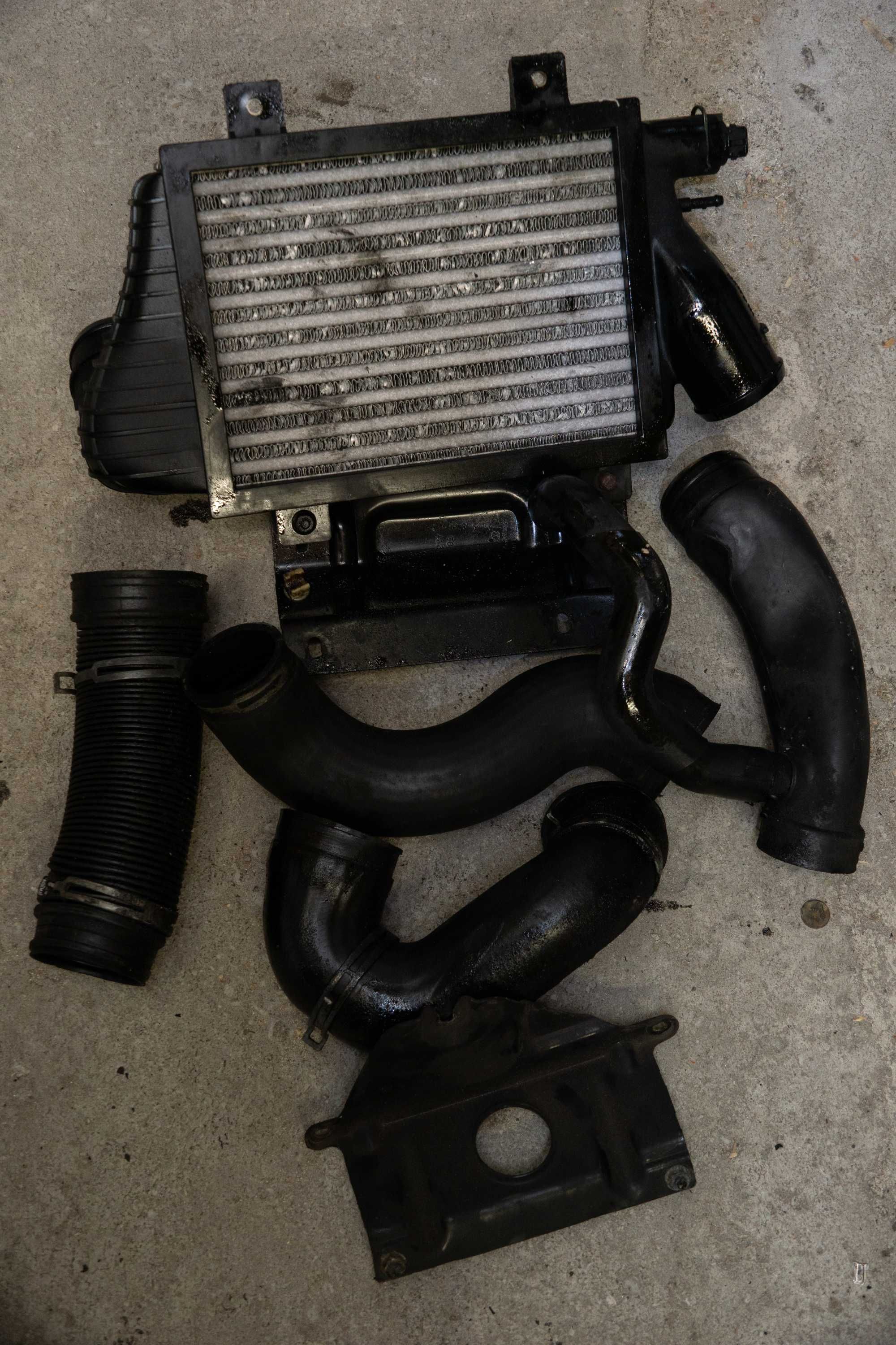vw t4 kompletny interculer 96-98 dwa piny 2,5tdi stary przód