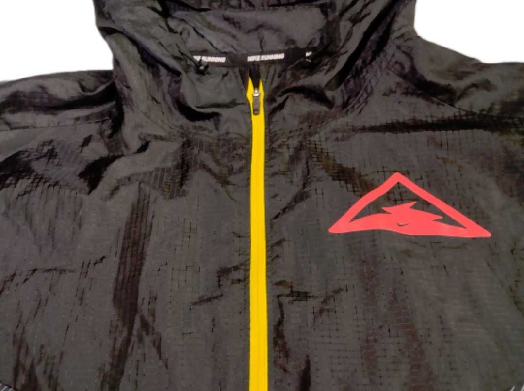 Nike kurtka z kapturem Trail Running r. M