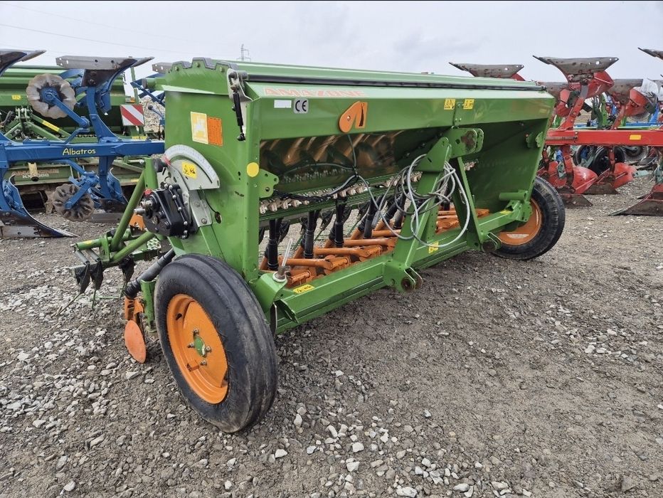 Amazone D9 Super talerzowy 3m zbożowy,  Ściezki Podest