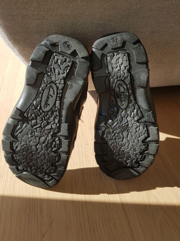 Buty ŚWIECĄCE półbuty rozm 26 Clarks 16,5cmkórzane