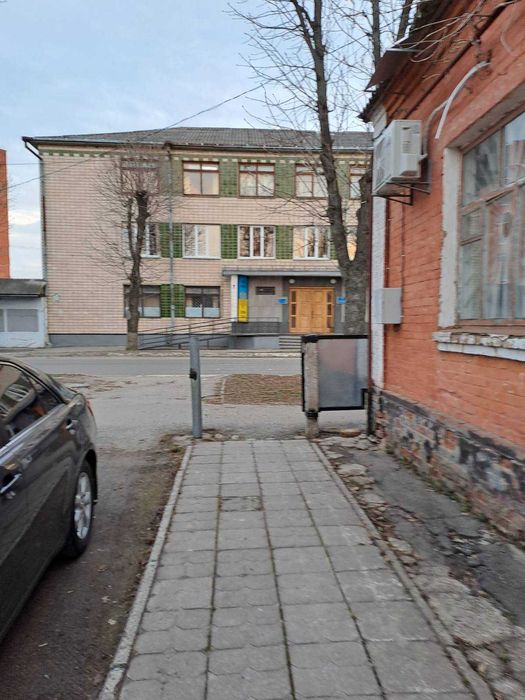 ТЕРМІНОВО продам нежитлове приміщення