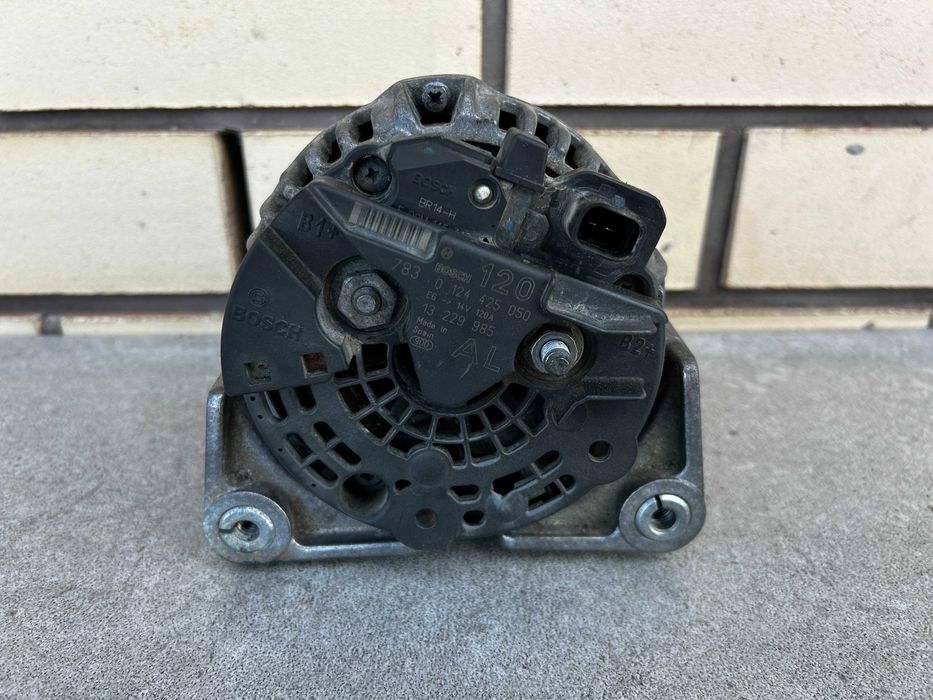 генератор Opel Astra H Zafira Vectra C 1.6 1.8 бензин 120Amp