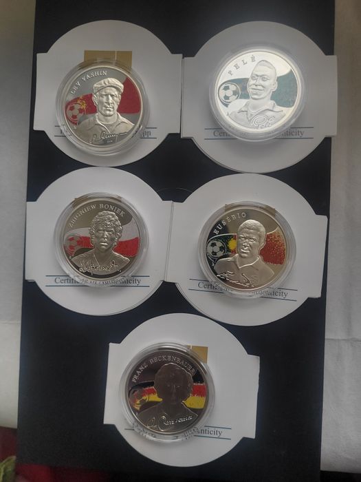 Komplet 5 srebrnych monet "Królowie Futbolu"