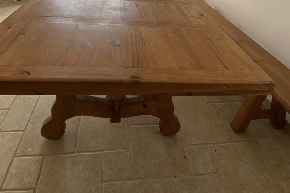 Mesa de jantar e conjunto