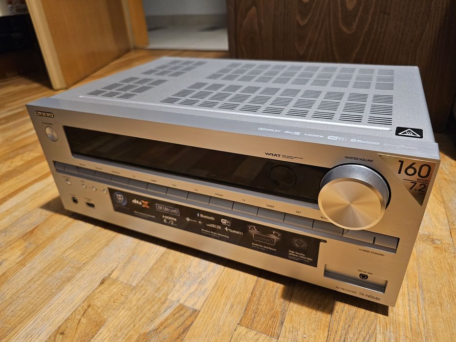 Onkyo TX-NR646 Amplituner 4K Atmos