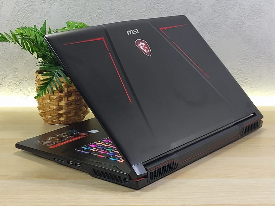 Большой Топовый Игровой Ноутбук(8Гиговая видеокарта)Киберпанк,Сталкер2