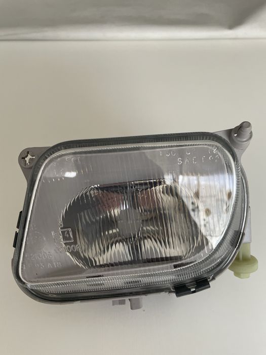 Farol nevoeiro mercedes e270