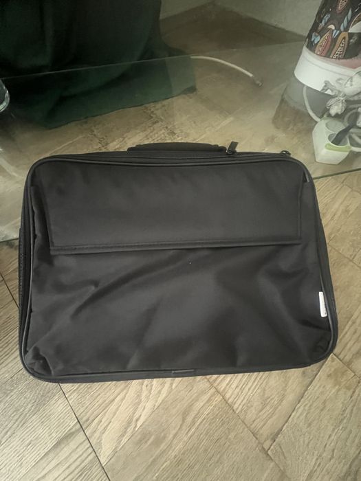 Чехол- сумка для ноутбука. Новая.