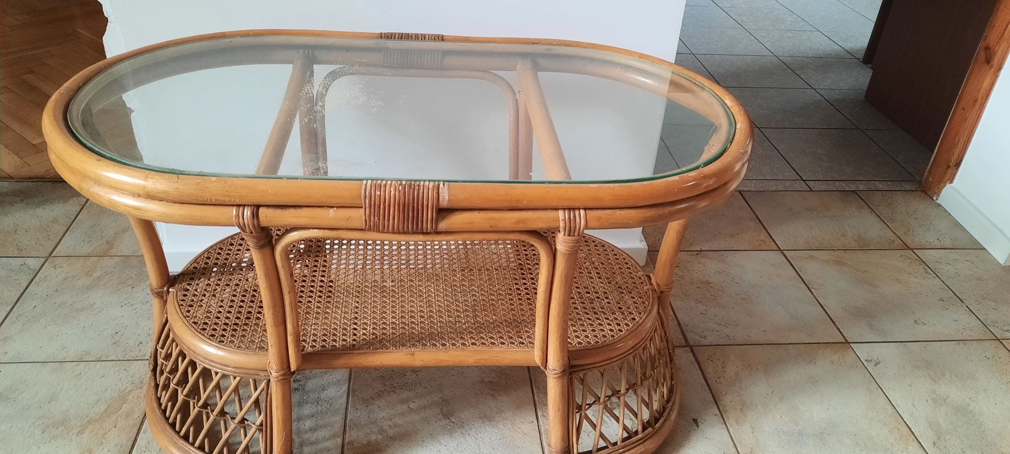 Meble z rattanu komplet