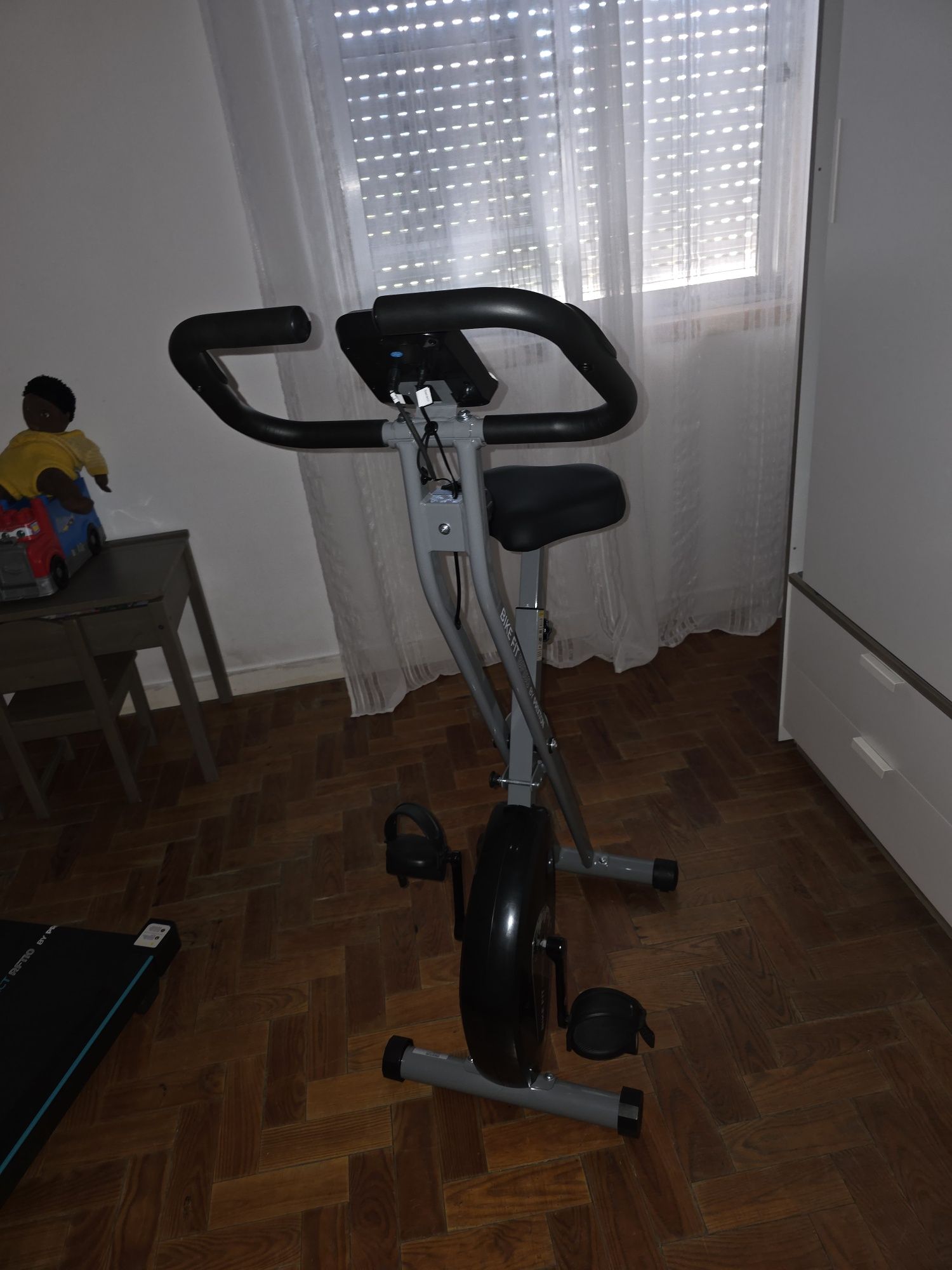 Vendo bicicleta NOVA COM URGÊNCIAA!!!
