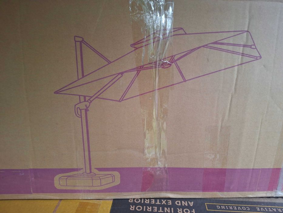 Duży parasol ogrodowy