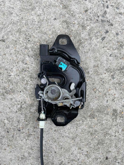 Замок капота актуатор привод в зборі Tesla Model 3 Y