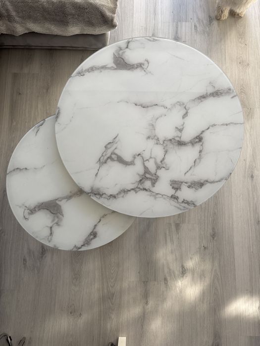 Sprzedam stoliki kawowe marmur bialy szklo hartowane  chrom stelaz