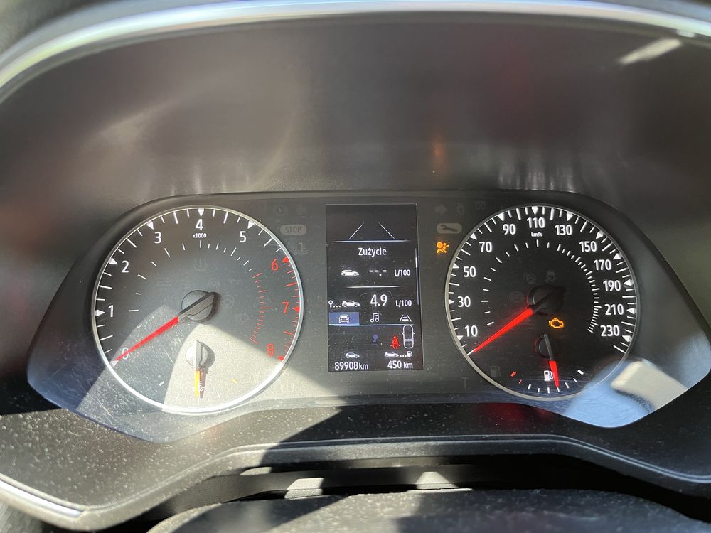 Renault Clio V 2019 r. Oszczedny, piękny kolor