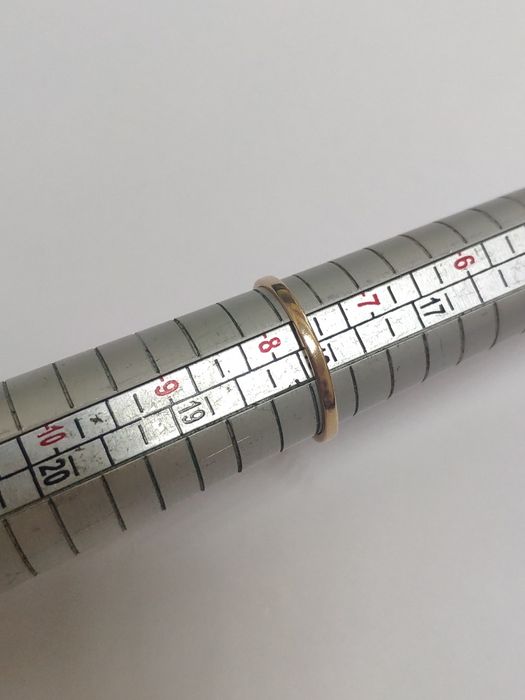 Золота каблучка 585проба