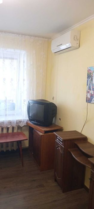 Здам кімнату в 2 кімнатній квартирі Мега-Сіті поруч