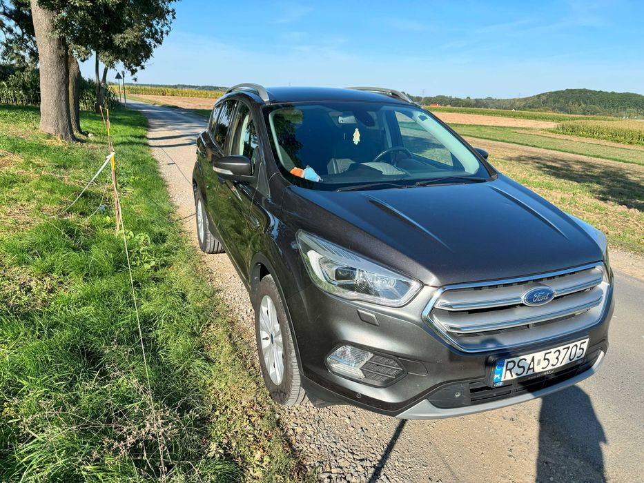 Ford Kuga 1.5 , 150KM benzyna Titanium Salon PL