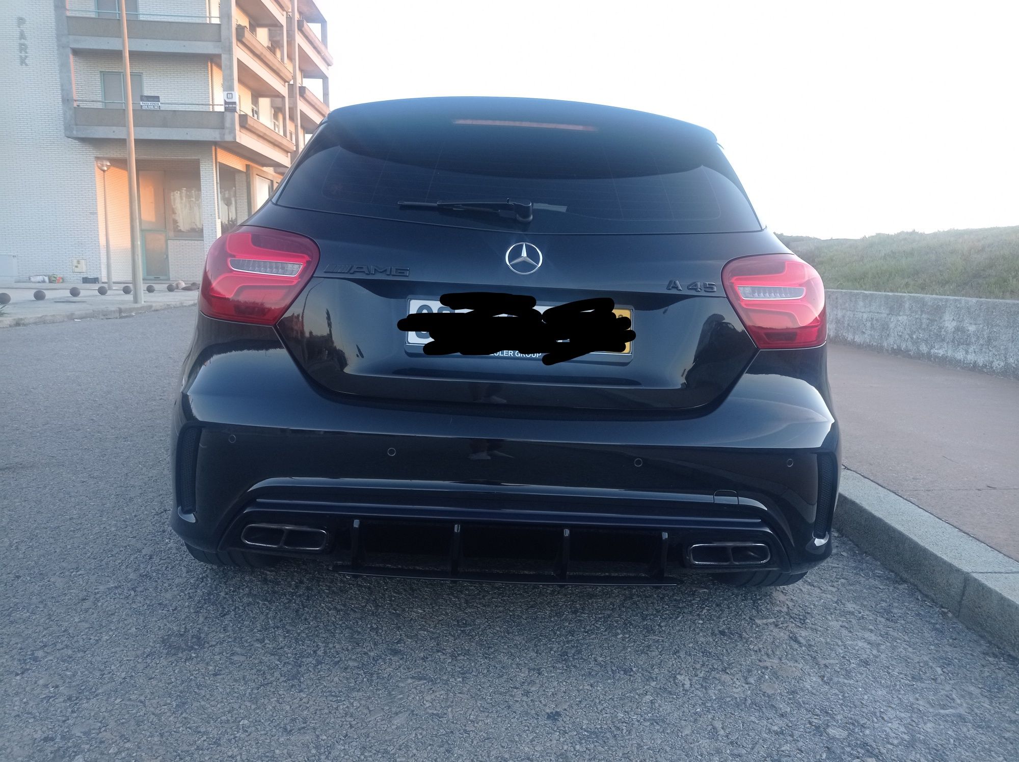 Mercedes AMG 45 381 CV