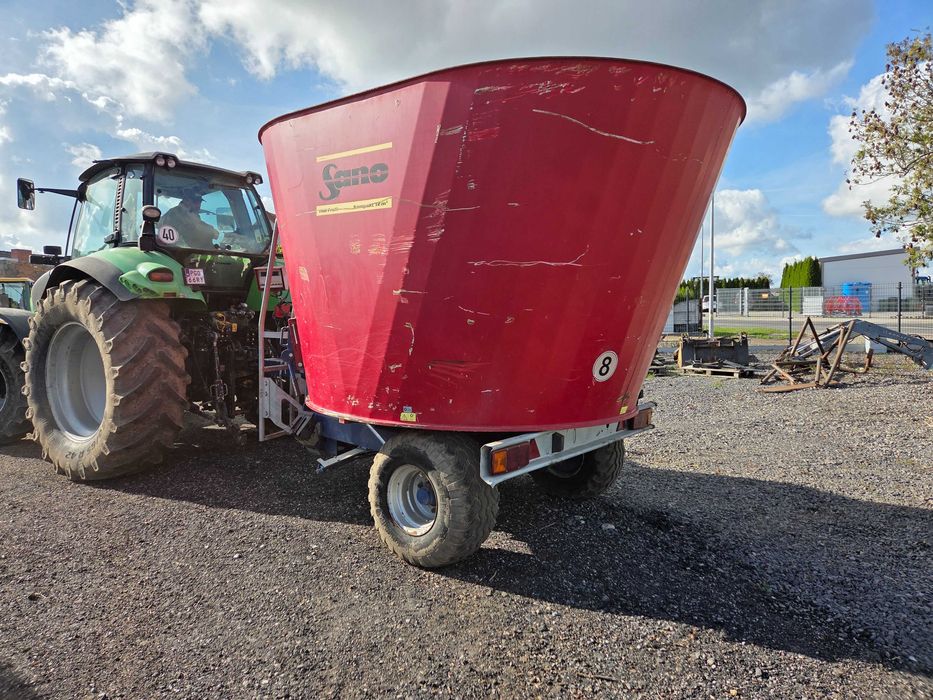 Wóz paszowy SANO TMR Profi paszowóz Siloking Compact 12