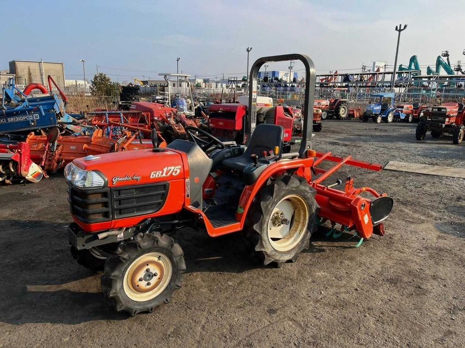 Traktor Kubota GB175