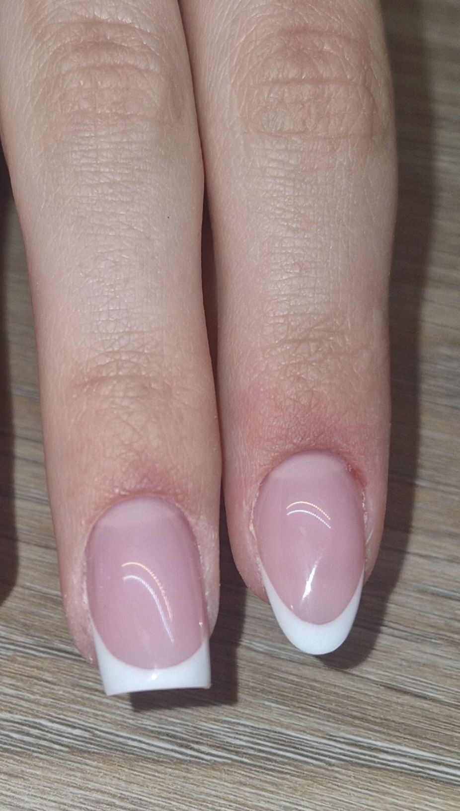 Manicure żelowy/ hybrydowy