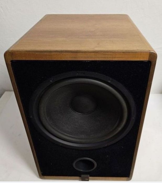 Subwoofer Canton Plus E, 100/180W