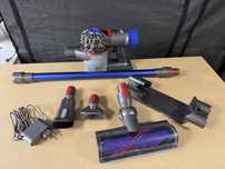 Dyson V8 odkurzacz pionowy bezworkowy