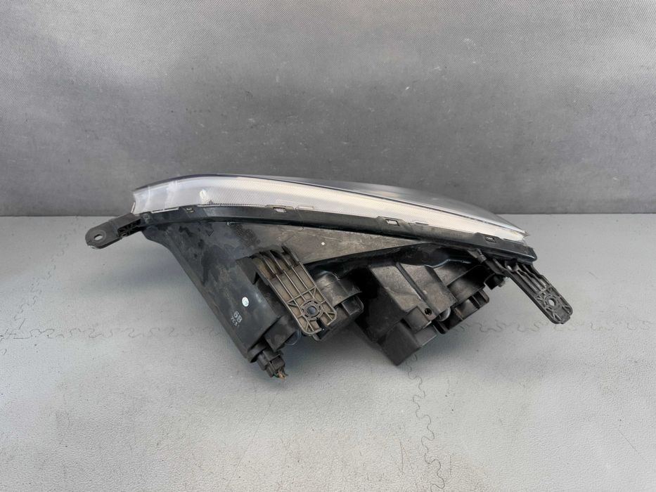 Opel Antara Lampa Przód Przednia Prawa Europa Kompletna Stan BDB