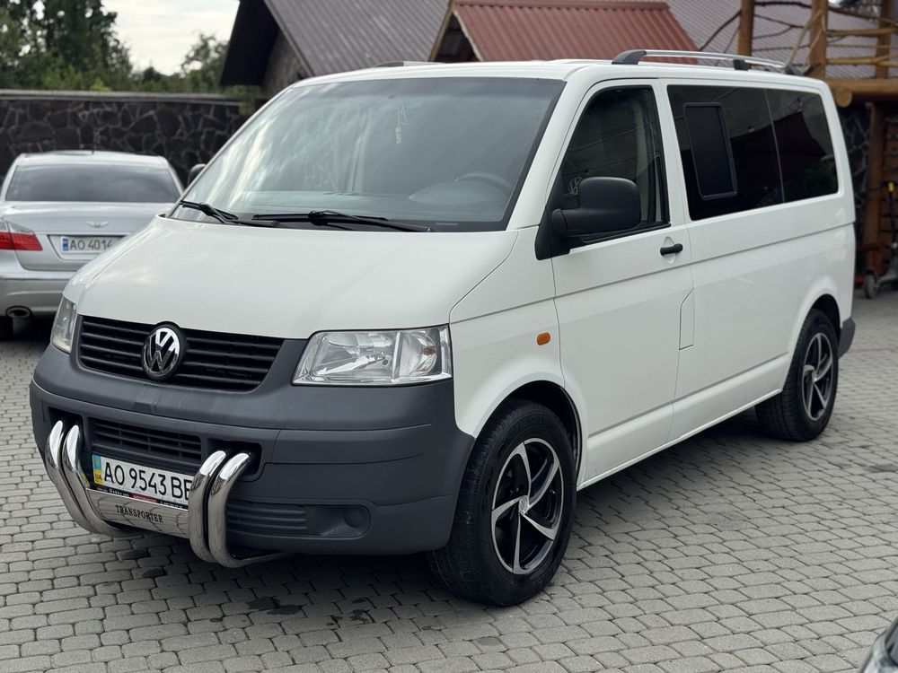Volkswagen Transporter  2006р 8+1 пасажир  1.9 tdi