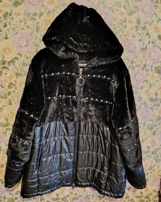 Куртка осень евро зимас капюшоном и мехом плюшевым.жемчуг. Турция XL
