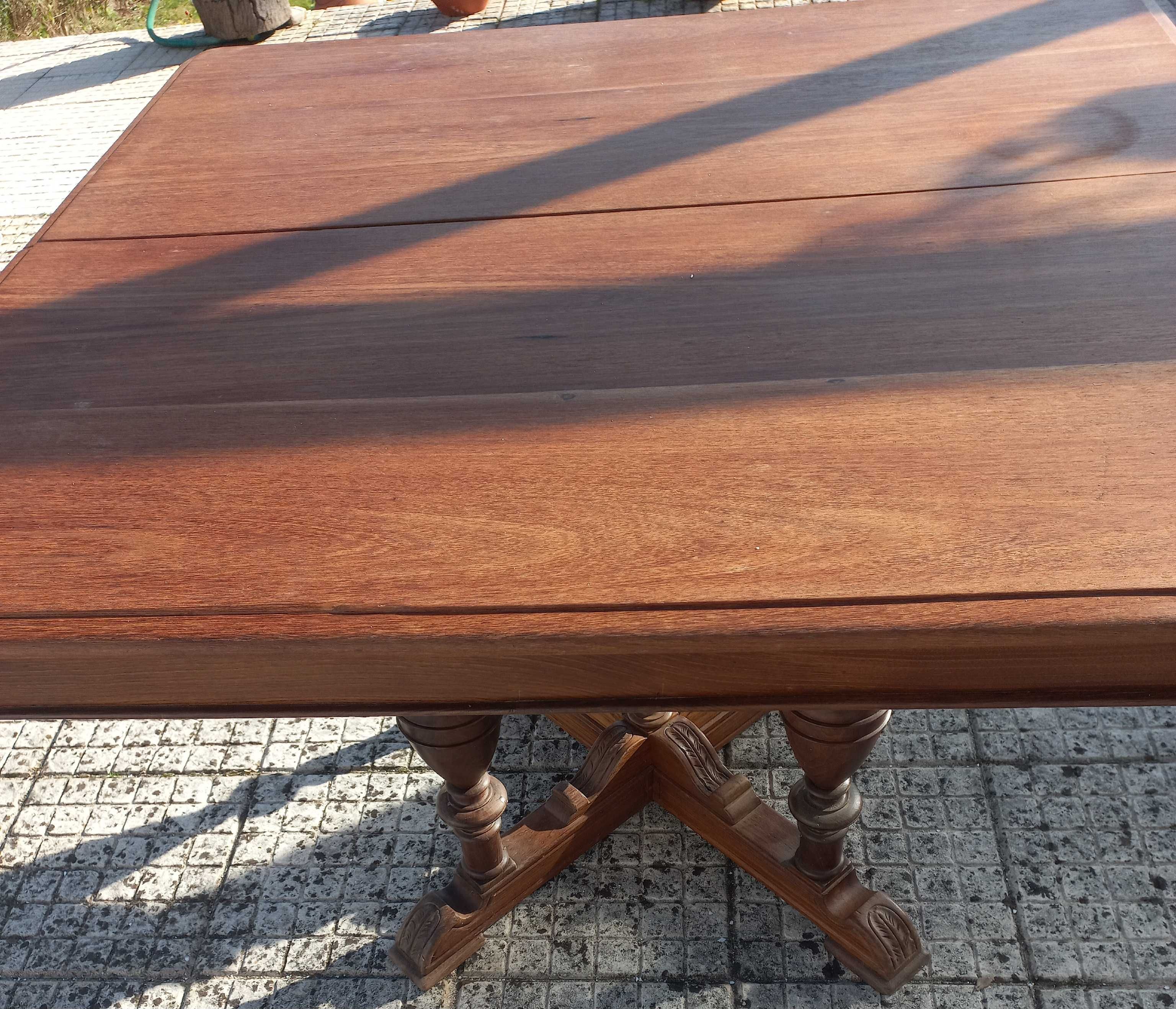 Mesa se sala Jantar extensivel.