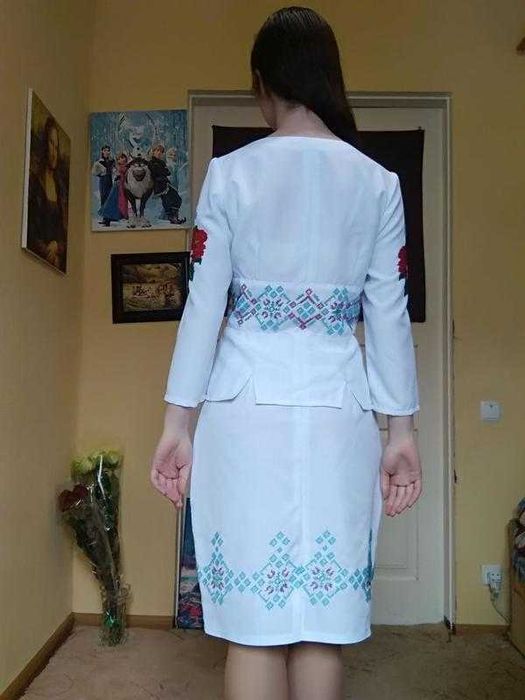 Вишиванка ручної роботи