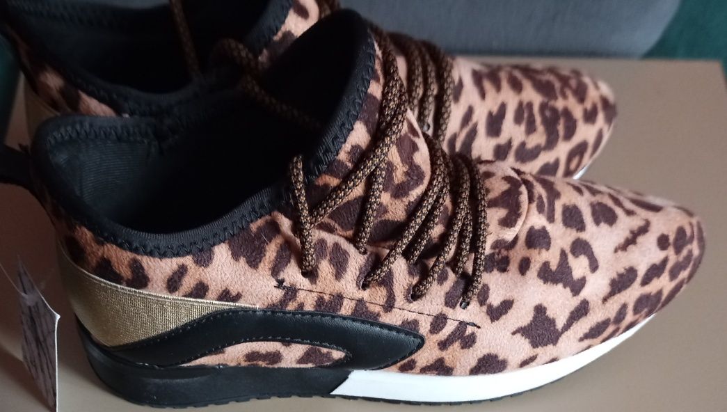 Nowe adidasy panterka 37