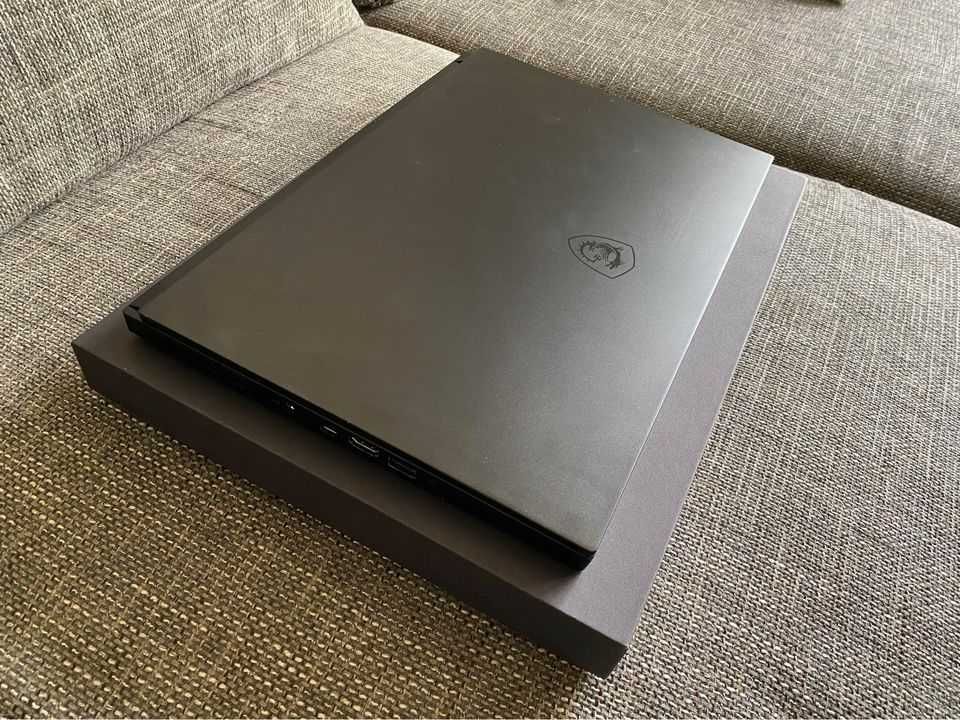 MSI GS66 Stealth 10SF