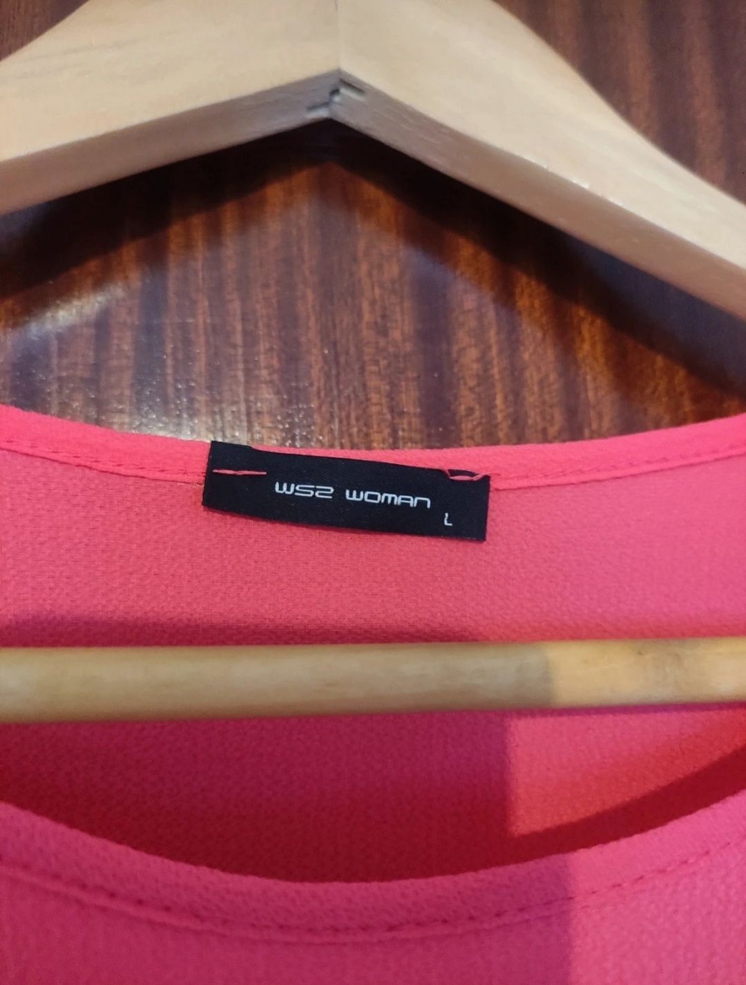 T-shirt cor rosa, tamanho L