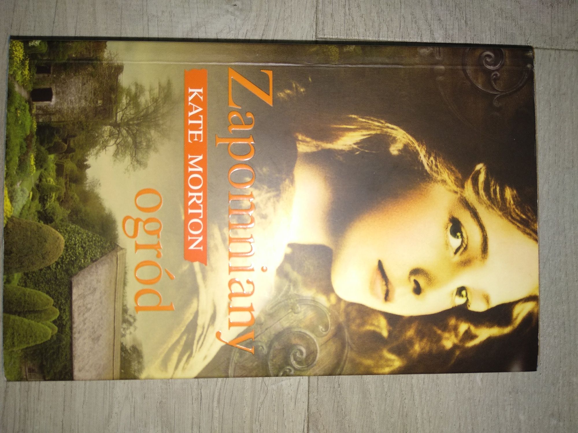 Książka Zapomniany ogród Kate Morton