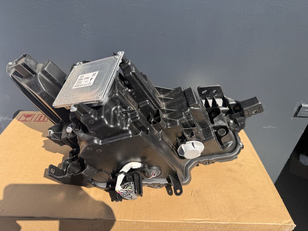 Mazda 3 BP 19- full led lewa lampa bcjh-51040