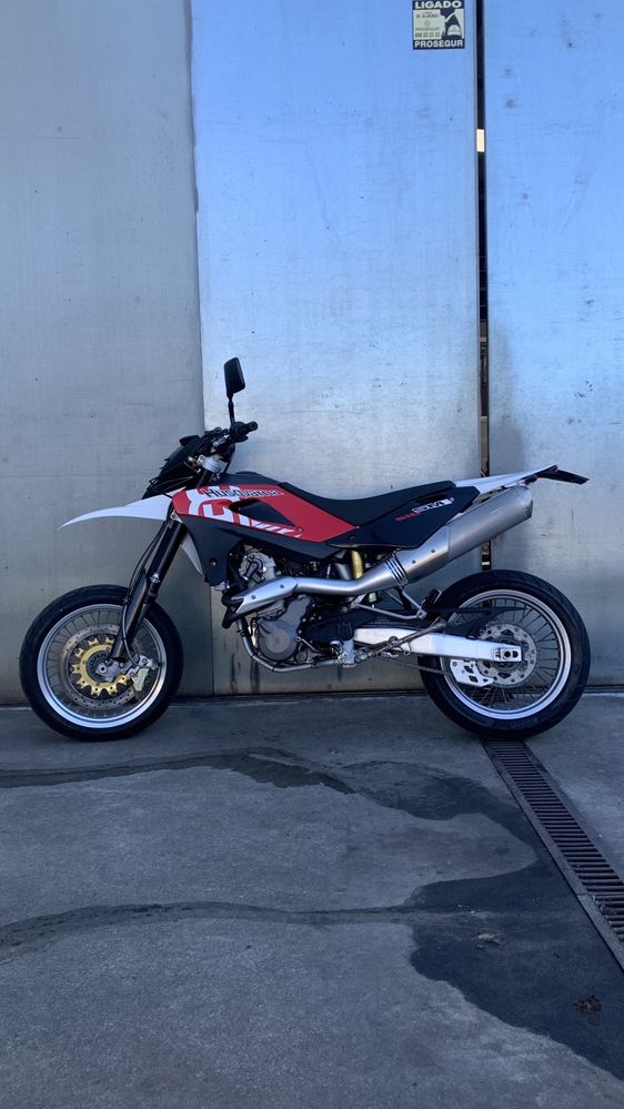 Husqvarna SM610 Supermoto 2010