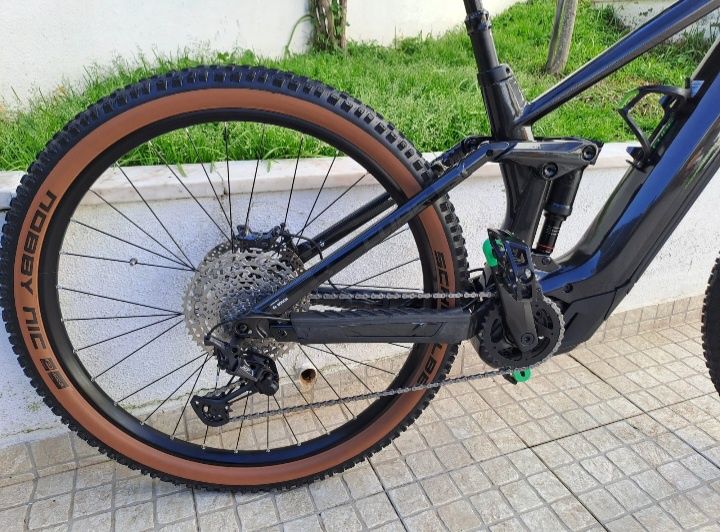 Cube stereo 140 race