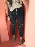 Czarne jeansy spodnie rurki SinSay