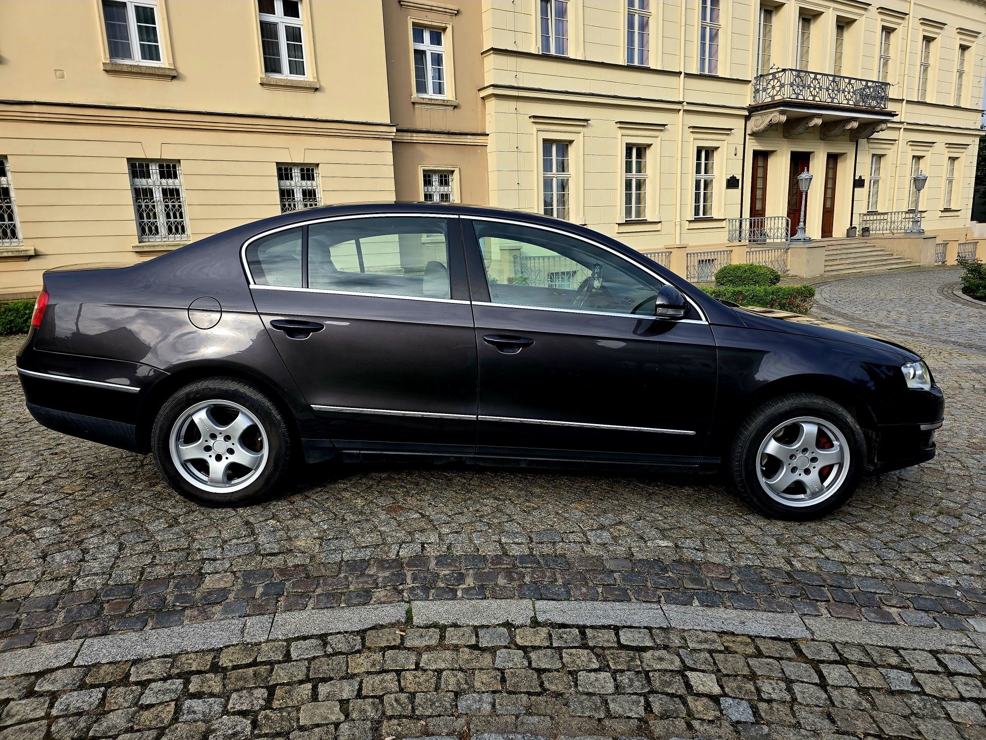 Zamiana VW Passat Sedan NaviXenonKlimatronicGrzaneFoteleKomputerAlu!