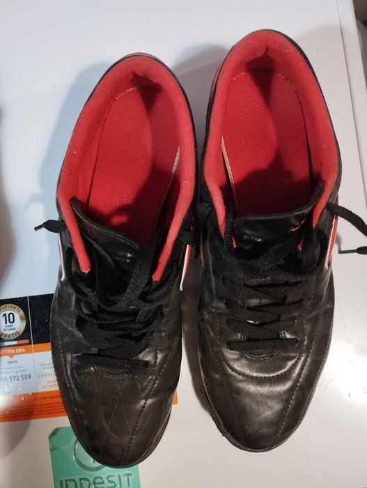 Chuteiras Lotto e Umbro