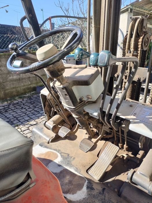 Toyota 25 Gás, Torre Tripla