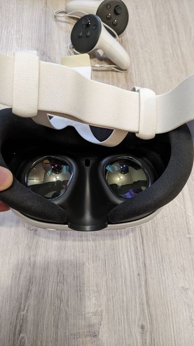 Комплект VR: Meta Quest 3 512Gb + KIWI Link Кабель
Стан: Як новий (куп
