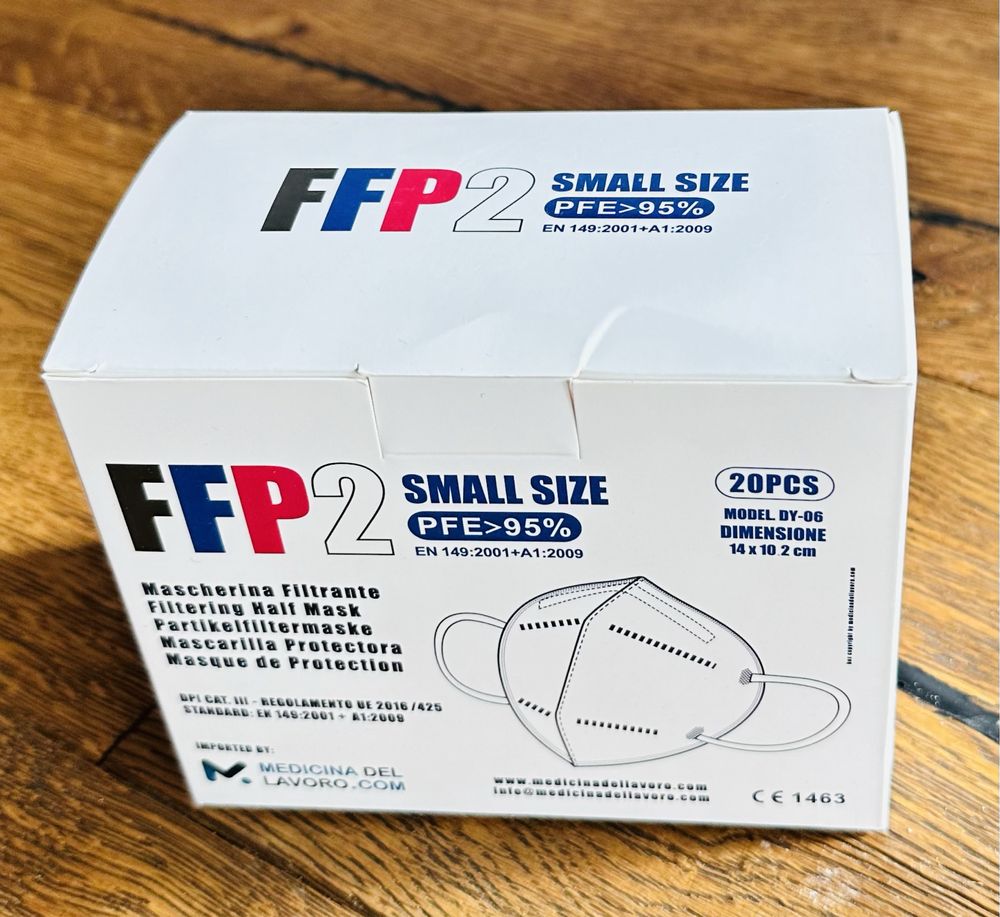 Maski FFP2 small size różowe lub granatowe