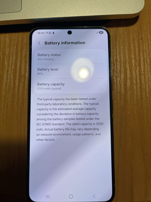 Продам Samsung s22 8/256