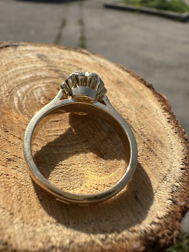 Кольцо малинка с якутскими бриллиантами